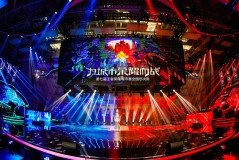 英雄联盟S14赛季冠军皮肤揭晓：Faker独享两款荣耀皮肤